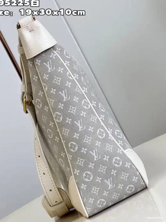 LOUIS VUITTON BOULOGNE 0522